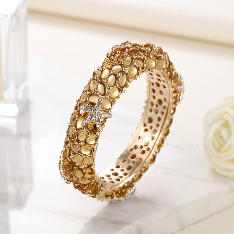 Sally's Paradise Christmas gif - Paradise Jewelry & Watches Llc Photos 评论和价格