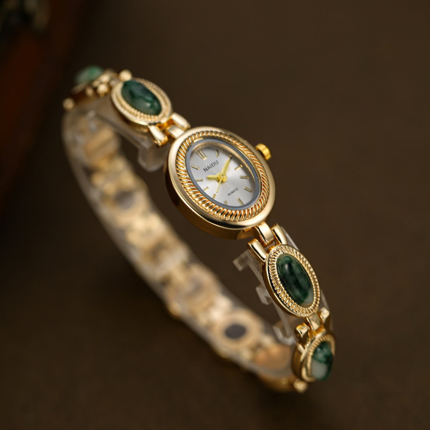 Green Women's Artificial Stone - Stones Watches & Jewelry In Sweden Ab 评论和价格